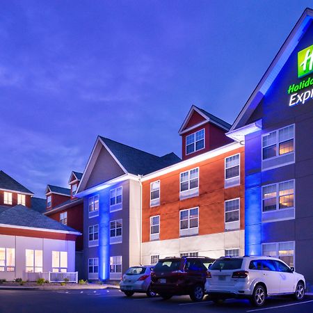 Holiday Inn Express Mystic, An Ihg Hotel Exteriör bild