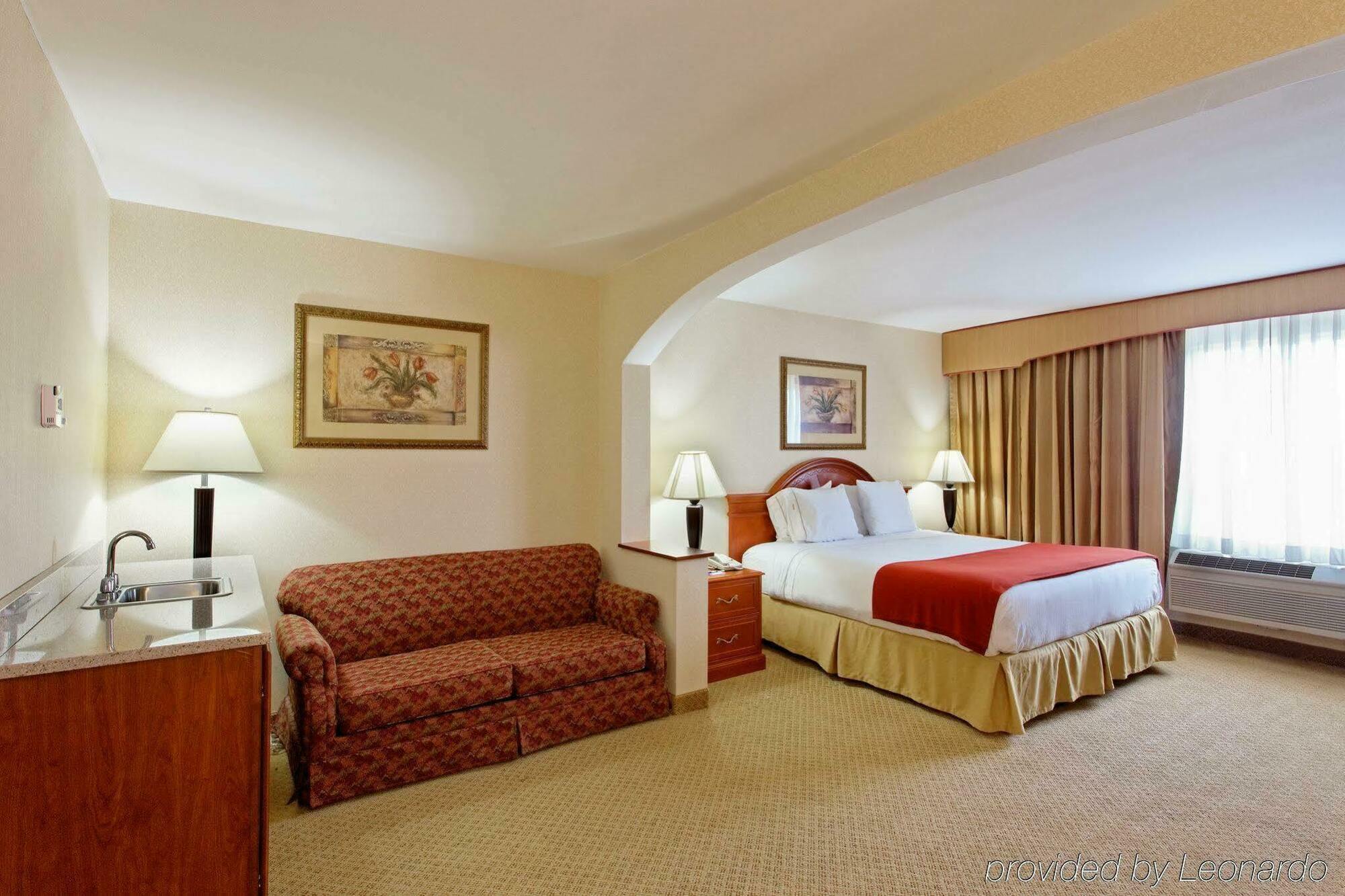 Holiday Inn Express Mystic, An Ihg Hotel Exteriör bild